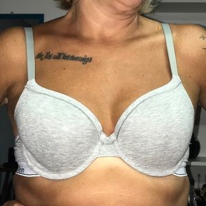NEED GONE Calvin Klein Bra